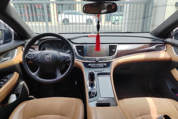 Used Buick LaCrosse 2016 20T Elite Edition Center Console