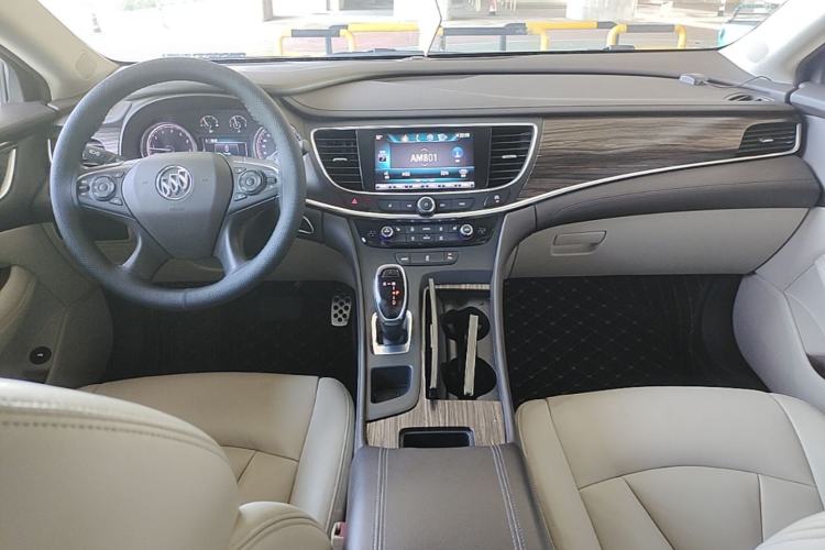 Used Buick LaCrosse 2016 Revised 20T Leading Edition Center Console