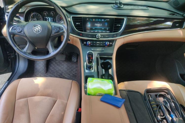 Used Buick LaCrosse 2016 20T Elite Edition Center Console