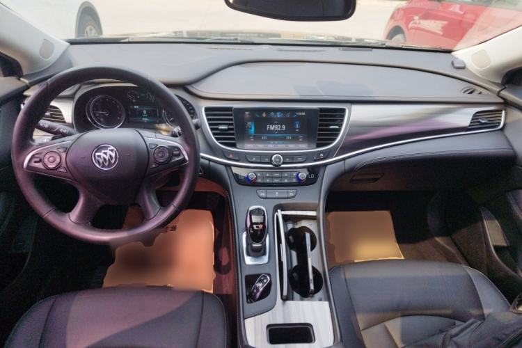 Used Buick LaCrosse 2016 20T Elite Edition Center Console