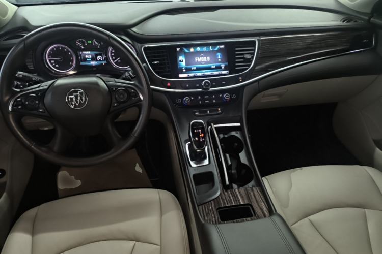 Used Buick LaCrosse 2016 20T Leading Model Center Console