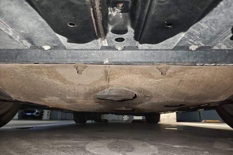 Used Buick LaCrosse 2016 28T Premium Edition Chassis Front