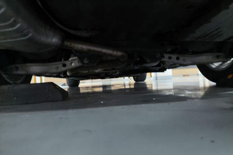 Used Buick LaCrosse 2016 30H Luxury Version Chassis Rear