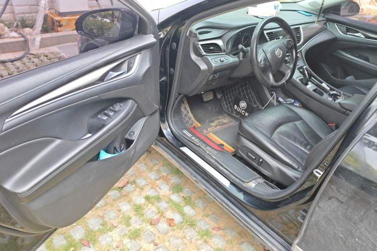 Used Buick LaCrosse 2016 Revised Version 28T Elite Edition Driver Seat