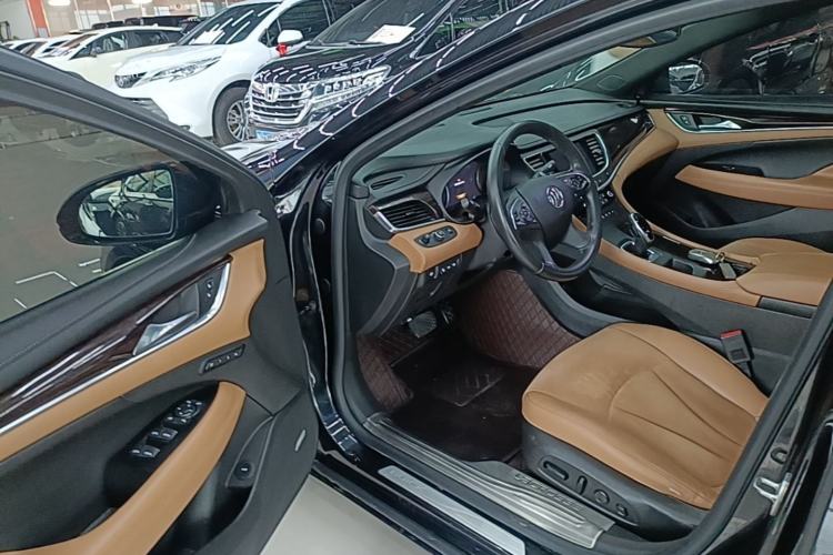 Used Buick LaCrosse 2016 28T Luxury Version Driver Seat