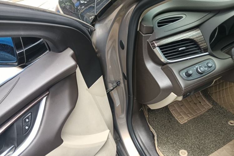 Used Buick LaCrosse 2016 Revised 20T Leading Edition Driver Seat
