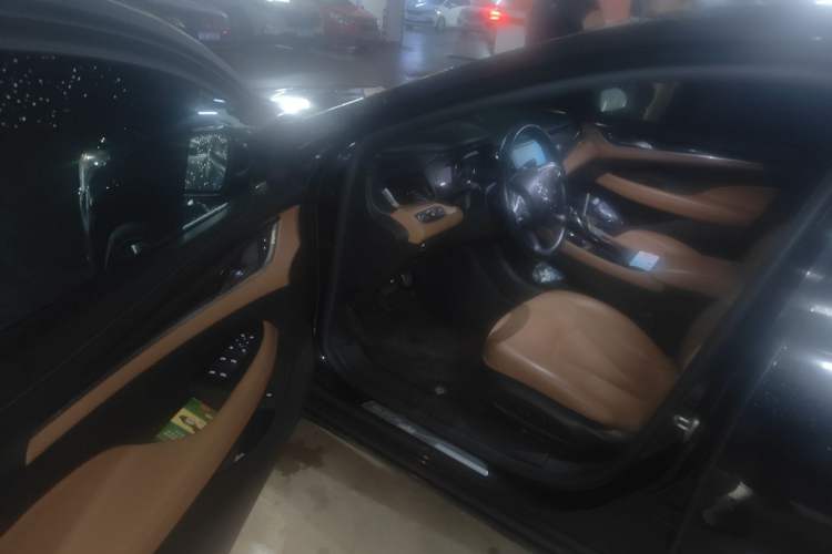 Used Buick LaCrosse 2016 28T Elite Model Driver Seat