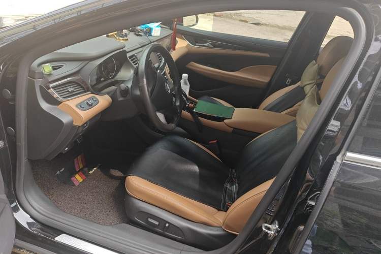 Used Buick LaCrosse 2016 28T Premium Edition Driver Seat