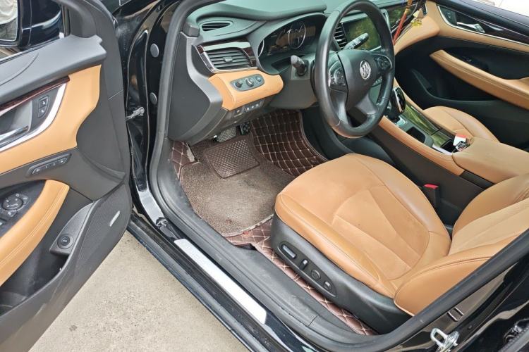 Used Buick LaCrosse 2016 28T Luxury Version Driver Seat