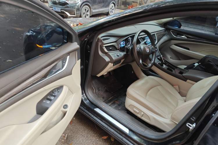 Used Buick LaCrosse 2016 20T Leading Model Driver Seat