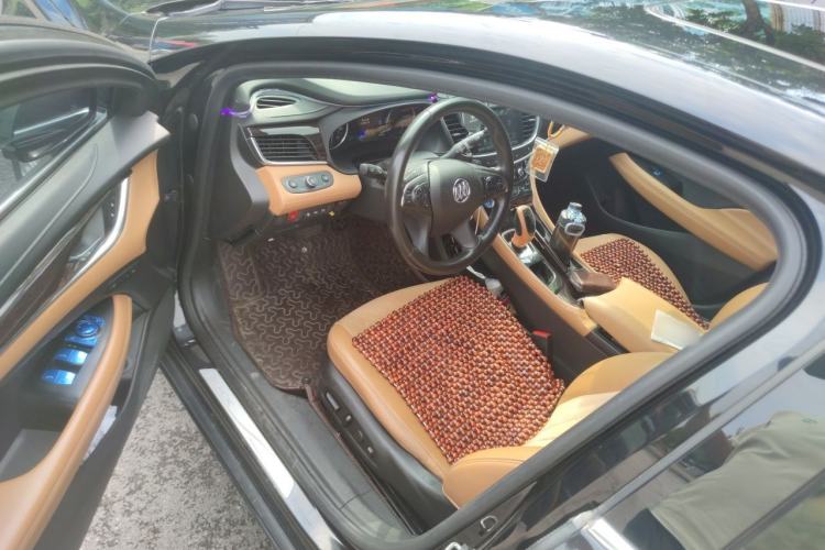 Used Buick LaCrosse 2016 20T Luxury Model Driver Seat