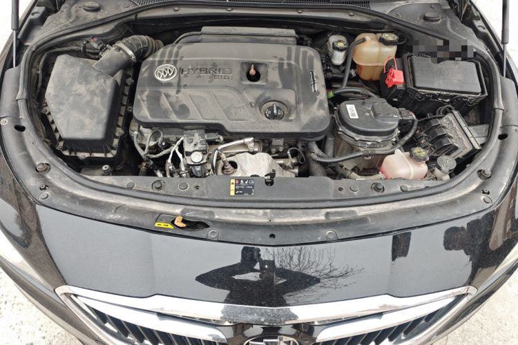 Used Buick LaCrosse 2016 30H Elite Edition Engine Bay