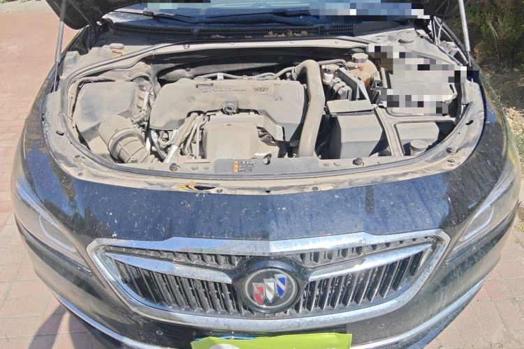 Used Buick LaCrosse 2016 28T Luxury Version Engine Bay