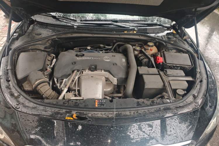 Used Buick LaCrosse 2016 Revised Version 28T Elite Edition Engine Bay