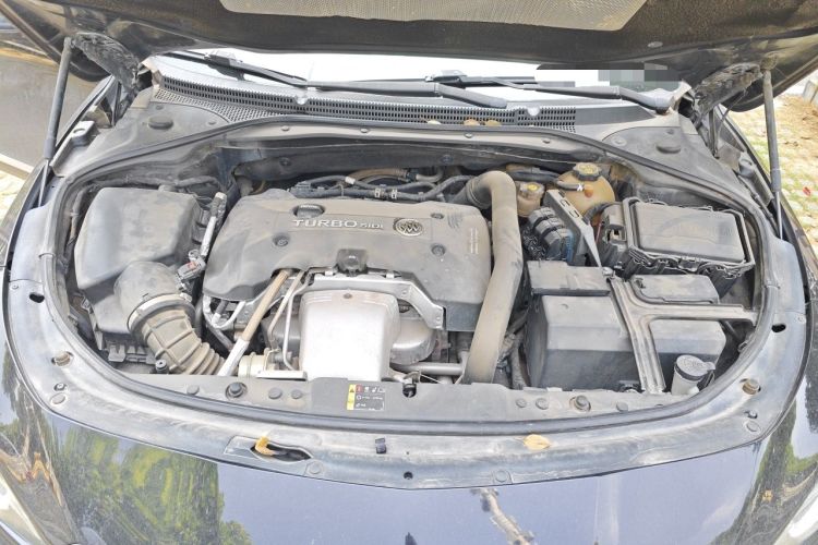 Used Buick LaCrosse 2016 Revised Version 28T Elite Edition Engine Bay