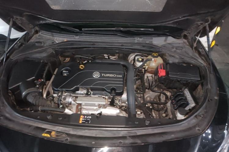 Used Buick LaCrosse 2016 20T Luxury Model Engine Bay