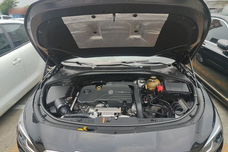 Used Buick LaCrosse 2016 20T Elite Edition Engine Bay