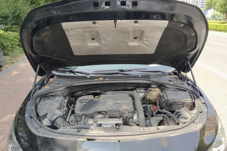 Used Buick LaCrosse 2016 20T Leading Model Engine Bay