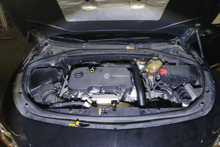 Used Buick LaCrosse 2016 20T Luxury Model Engine Bay