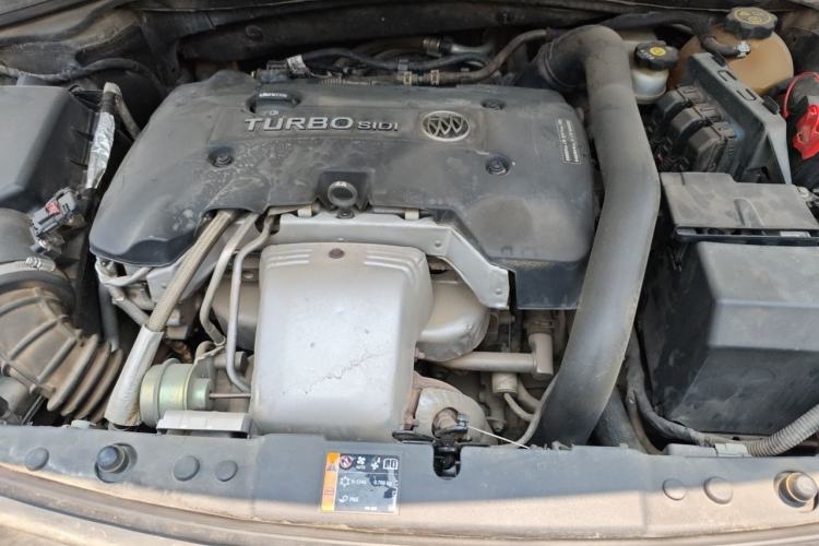 Used Buick LaCrosse 2016 28T Luxury Version Engine Bay