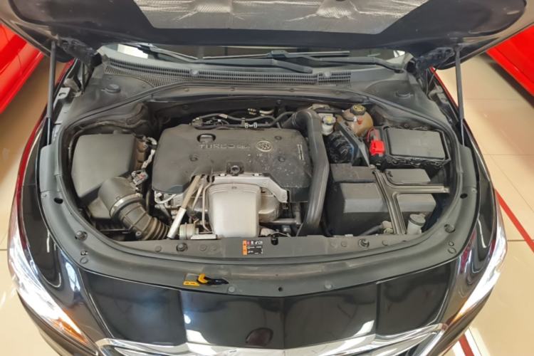 Used Buick LaCrosse 2016 Revised Version 28T Elite Edition Engine Bay