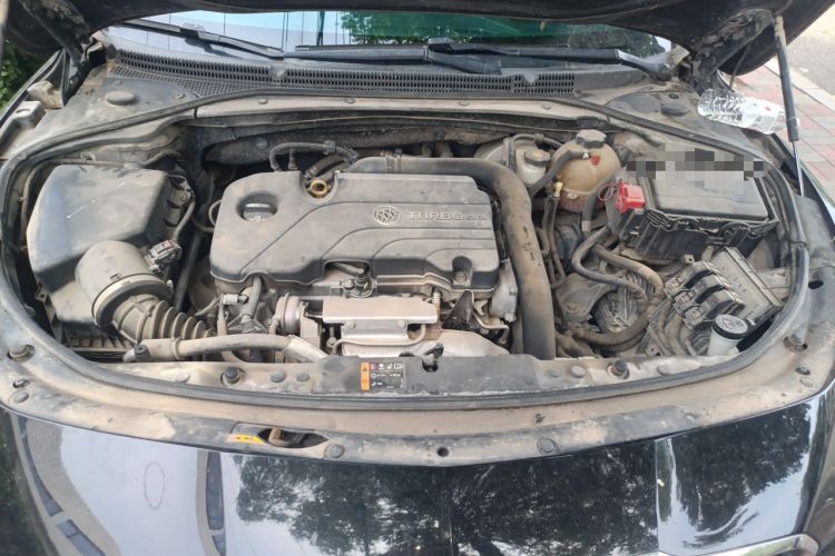 Used Buick LaCrosse 2016 20T Luxury Model Engine Bay