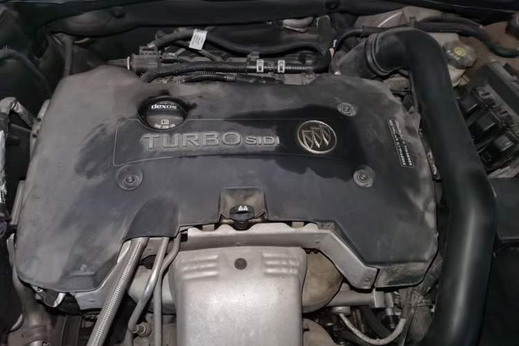 Used Buick LaCrosse 2016 28T Flagship Model Engine Bay