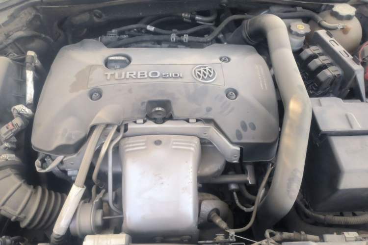 Used Buick LaCrosse 2016 Revised Version 28T Elite Edition Engine Bay