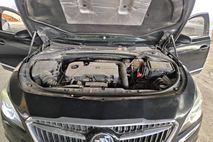 Used Buick LaCrosse 2016 20T Luxury Model Engine Bay