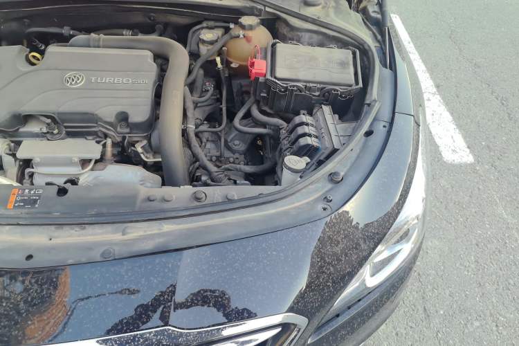 Used Buick LaCrosse 2016 20T Elite Edition Engine Bay Left