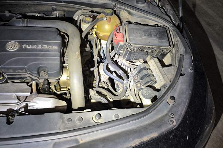 Used Buick LaCrosse 2016 Revised 20T Leading Edition Engine Bay Left