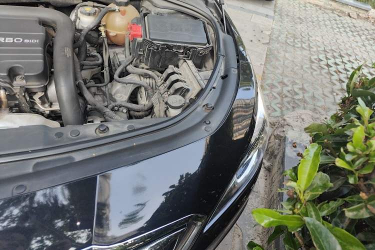Used Buick LaCrosse 2016 20T Elite Edition Engine Bay Left