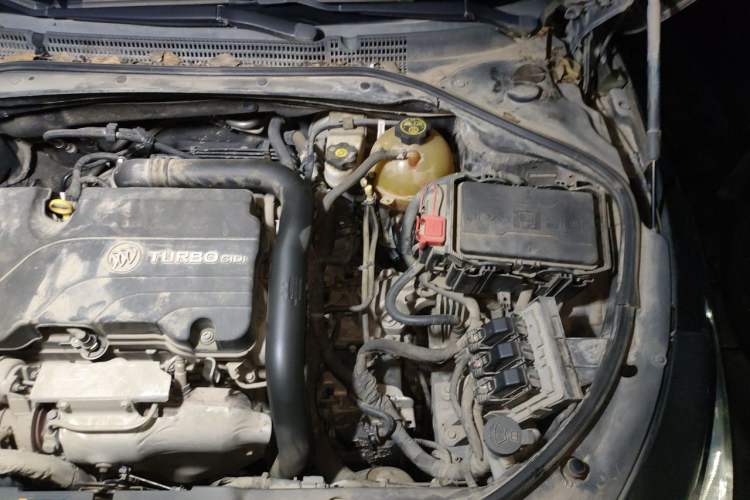 Used Buick LaCrosse 2016 Revised 20T Leading Edition Engine Bay Left