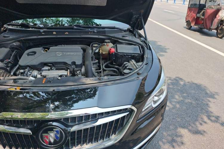 Used Buick LaCrosse 2016 20T Luxury Model Engine Bay Left