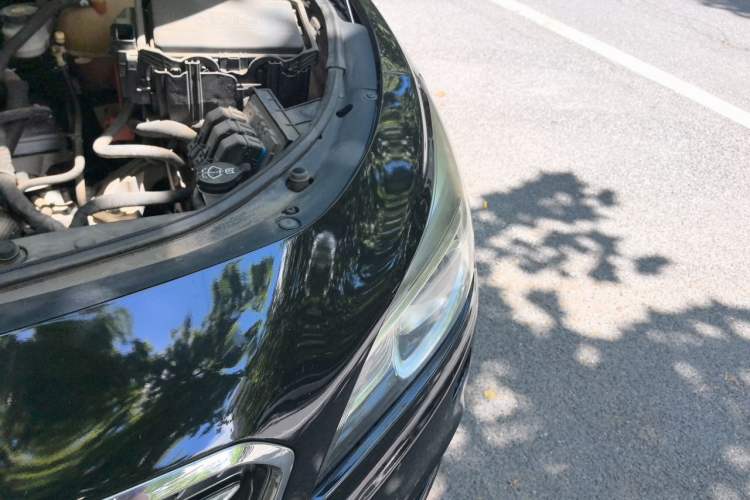 Used Buick LaCrosse 2016 20T Elite Edition Engine Bay Left