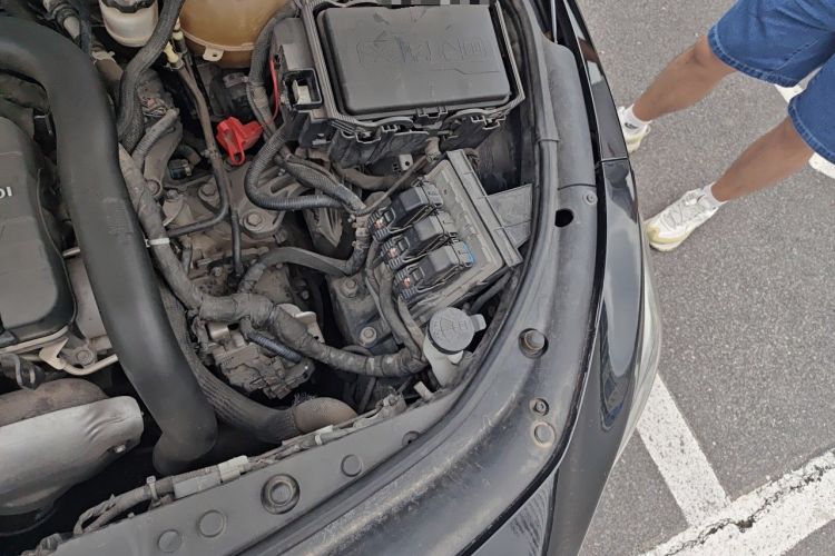 Used Buick LaCrosse 2016 20T Elite Edition Engine Bay Left