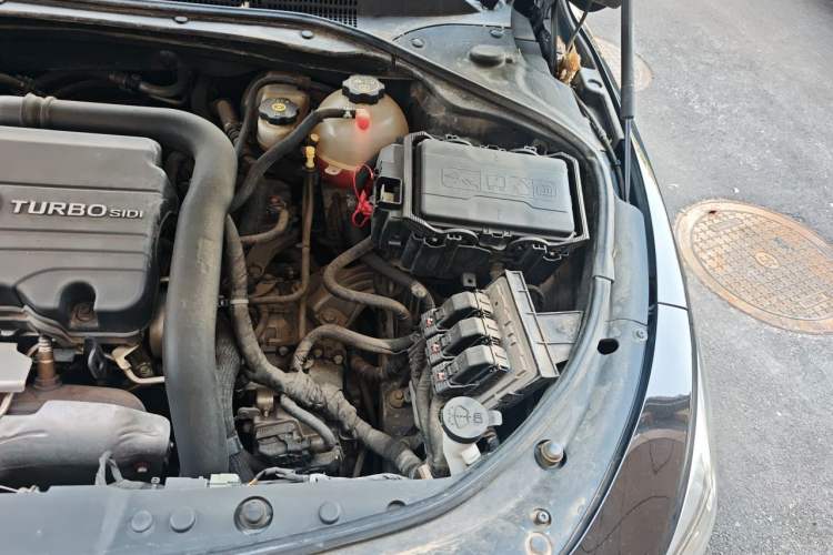 Used Buick LaCrosse 2016 20T Leading Model Engine Bay Left
