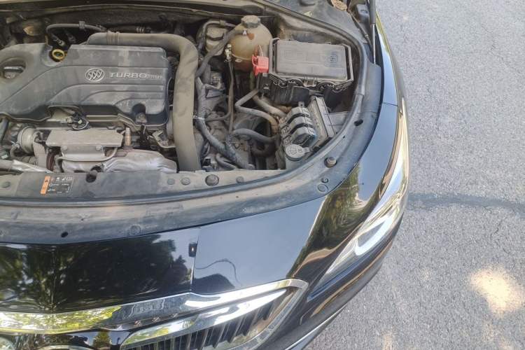 Used Buick LaCrosse 2016 20T Elite Edition Engine Bay Left