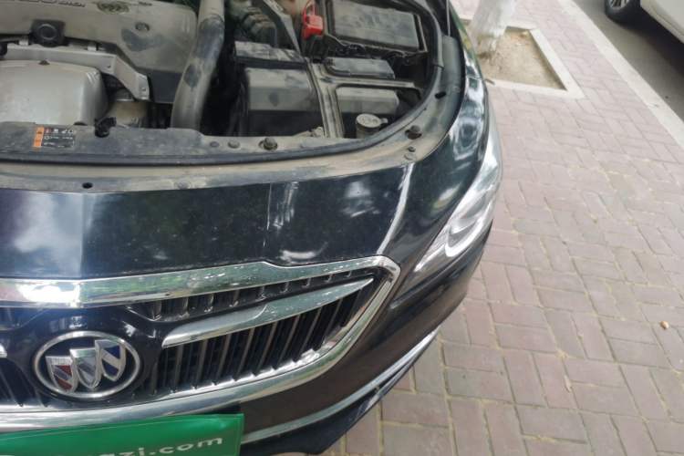 Used Buick LaCrosse 2016 Revised Version 28T Elite Edition Engine Bay Left