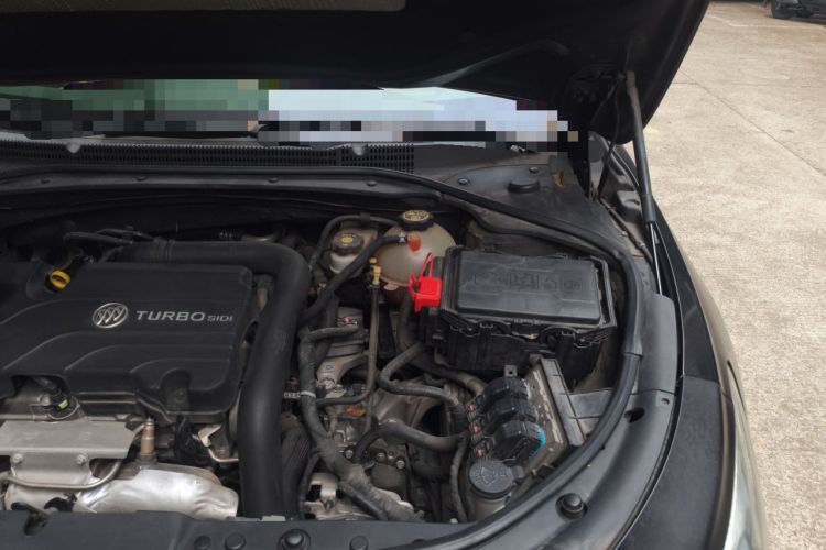 Used Buick LaCrosse 2016 20T Luxury Model Engine Bay Left