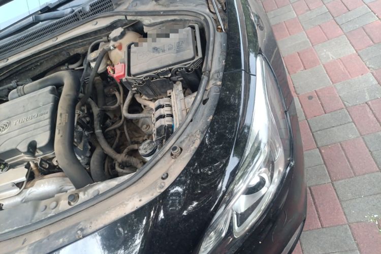 Used Buick LaCrosse 2016 20T Luxury Model Engine Bay Left