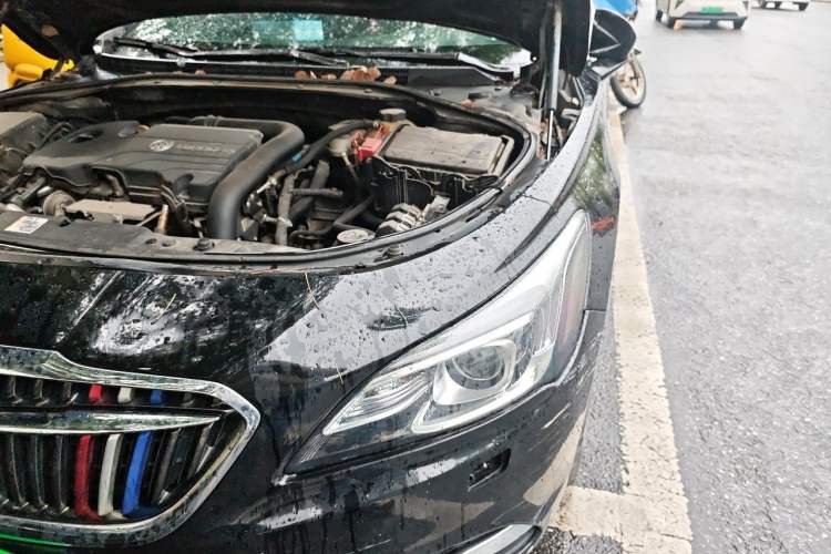 Used Buick LaCrosse 2016 20T Elite Edition Engine Bay Left