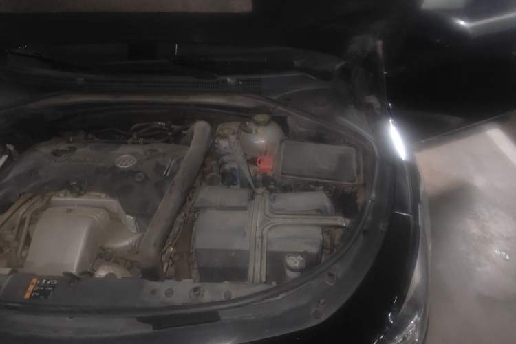 Used Buick LaCrosse 2016 28T Elite Model Engine Bay Left