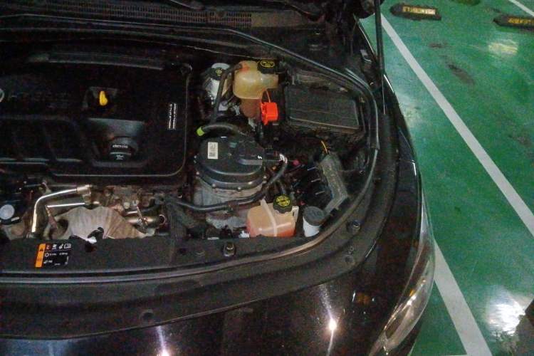Used Buick LaCrosse 2016 30H Elite Edition Engine Bay Left