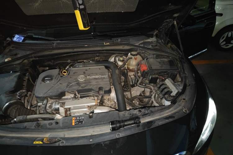 Used Buick LaCrosse 2016 20T Elite Edition Engine Bay Left