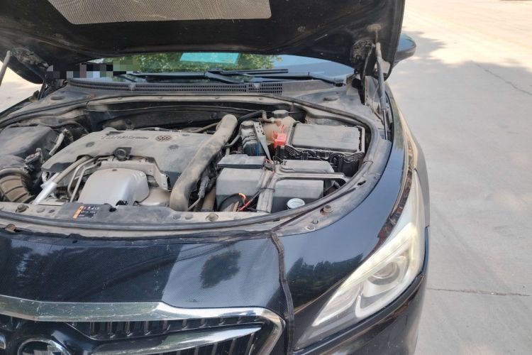 Used Buick LaCrosse 2016 Revised Version 28T Elite Edition Engine Bay Left