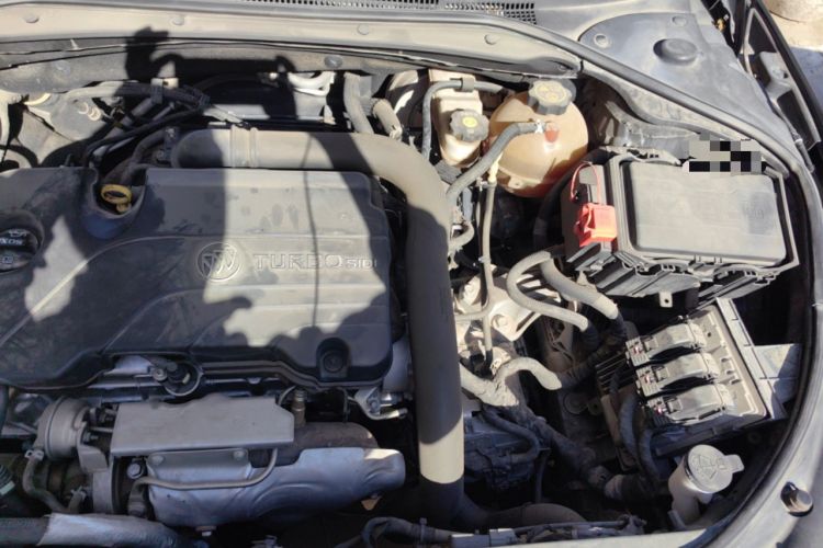 Used Buick LaCrosse 2016 20T Elite Edition Engine Bay Left