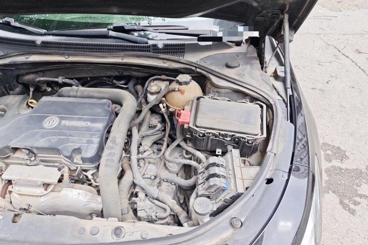 Used Buick LaCrosse 2016 20T Elite Edition Engine Bay Left