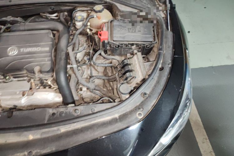 Used Buick LaCrosse 2016 20T Elite Edition Engine Bay Left
