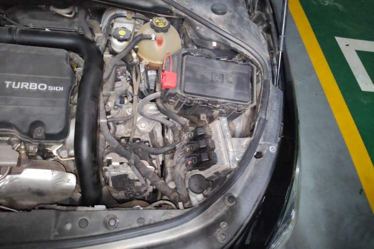 Used Buick LaCrosse 2016 20T Luxury Model Engine Bay Left